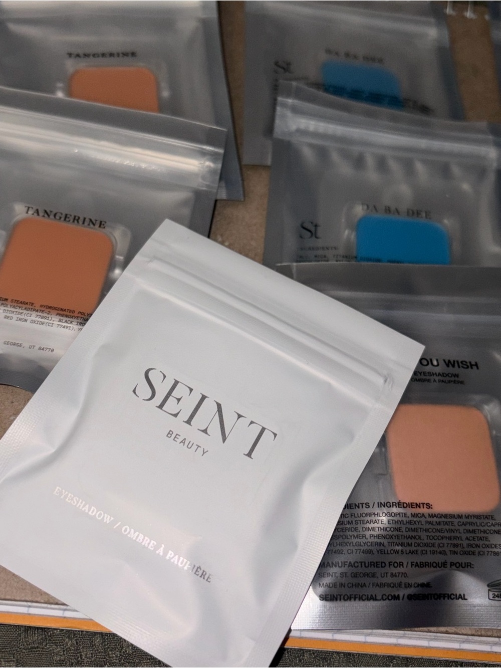 SEINT NEVER OPENED SINGLE EYESHADOW